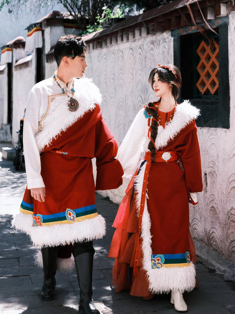 Ethnic Clothing & Online Fashion Store Khaadi Pk - New Couple Photography Ethnic Clothing Set