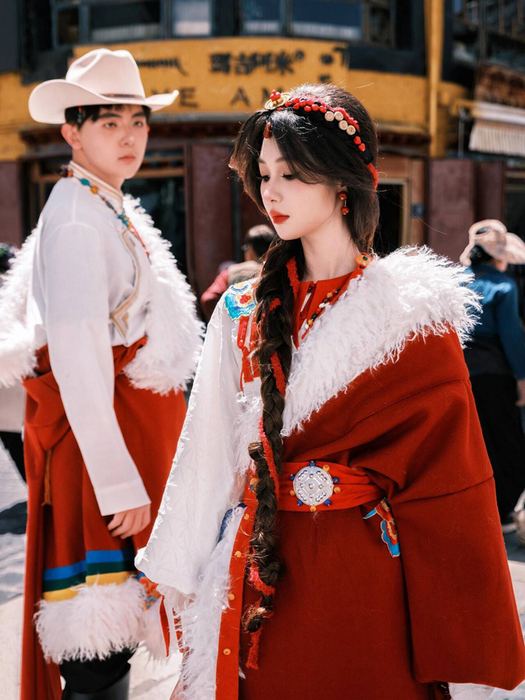 New Couple Photography Ethnic  - Ethnic Clothing & Online Fashion Store Khaadi Pk recension och pris