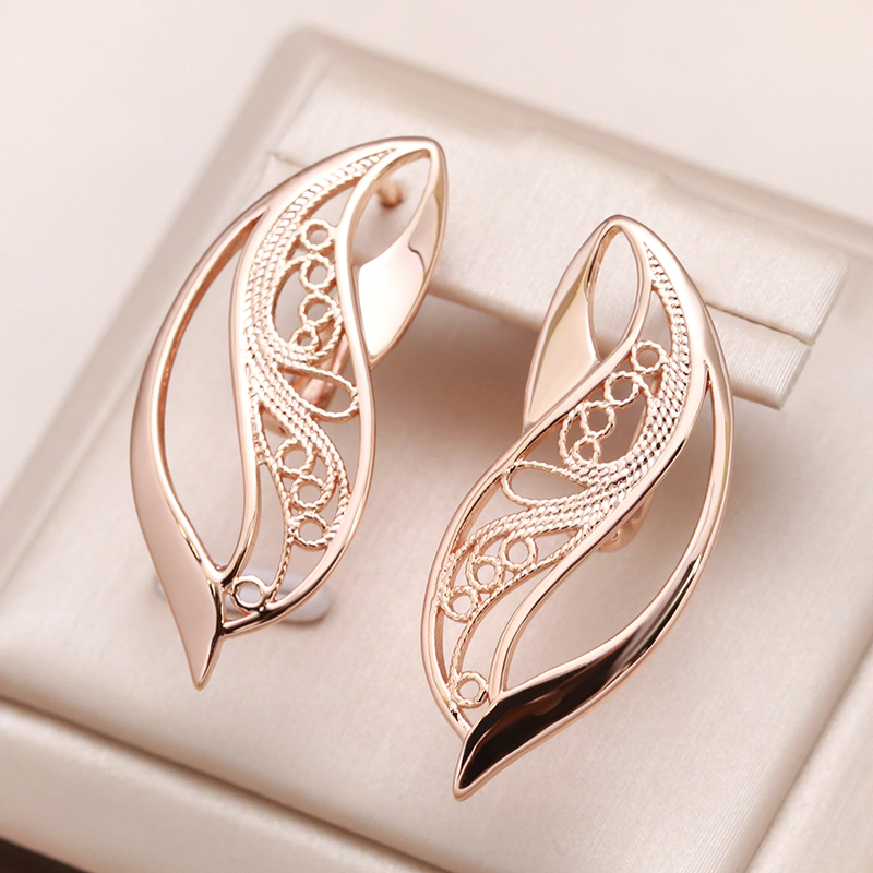 Kinel New Trend Glossy Dangle  - Ethnic Fashion Trend recension och pris