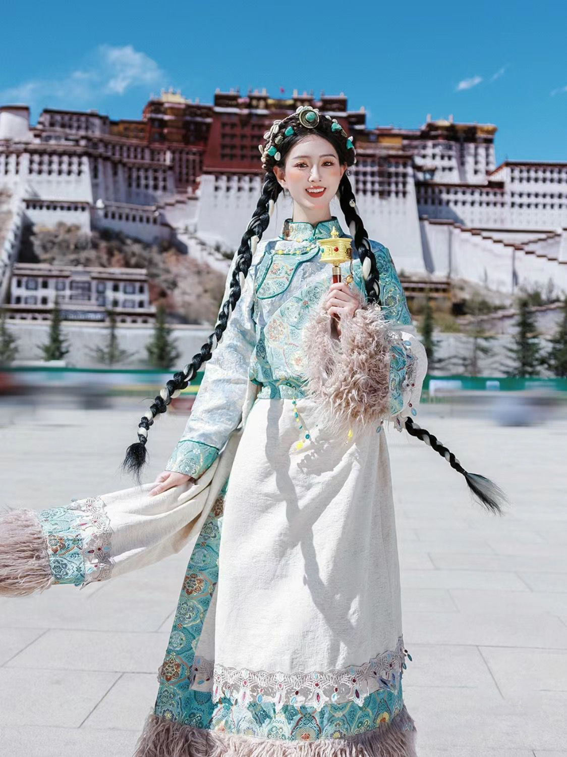 Blue Tibetan Ethnic Noblewoman - Ethnic Clothing & Online Fashion Store Khaadi Pk recension och pris