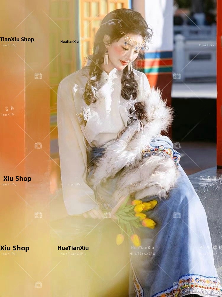 Tibetan Ethnic Women's  Robe F - Ethnic Clothing & Online Fashion Store Khaadi Pk recension och pris